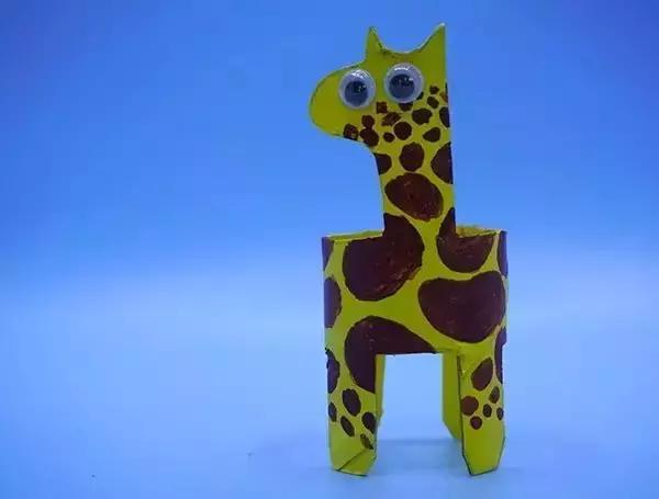 海绵纸动物手工图片(幼儿园开学手工最走心的创意纸筒亲子手工) - 赤